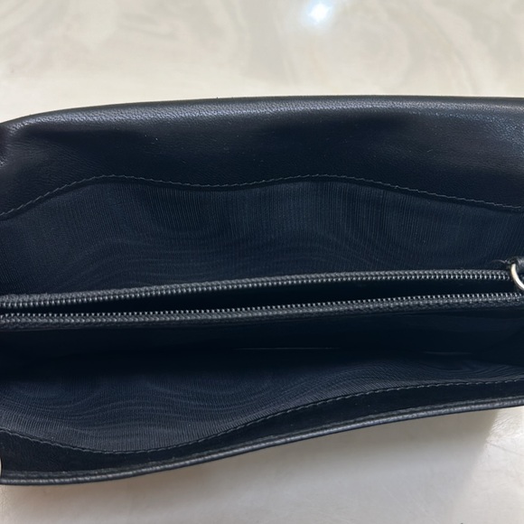 Prada long wallet - Picture 4 of 8